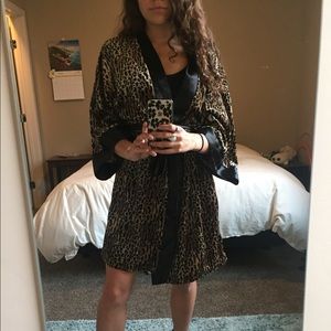 Vintage Velvet Cheetah Robe